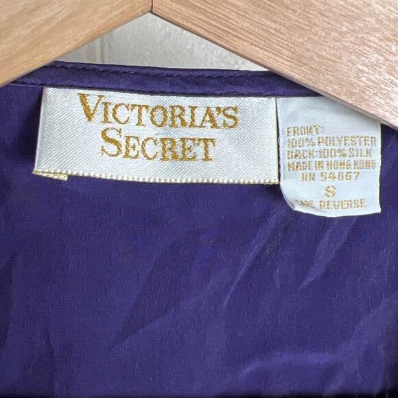 Victoria Secret Silk/Poly Size Small Women's Purple Vest Button Up - Picture 3 of 5